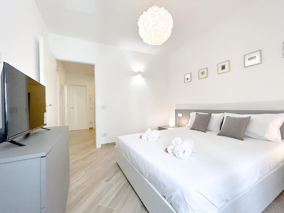 Lusso In Centro Storico - Wifi - Ac Apartment ซาโวนา ภายนอก รูปภาพ